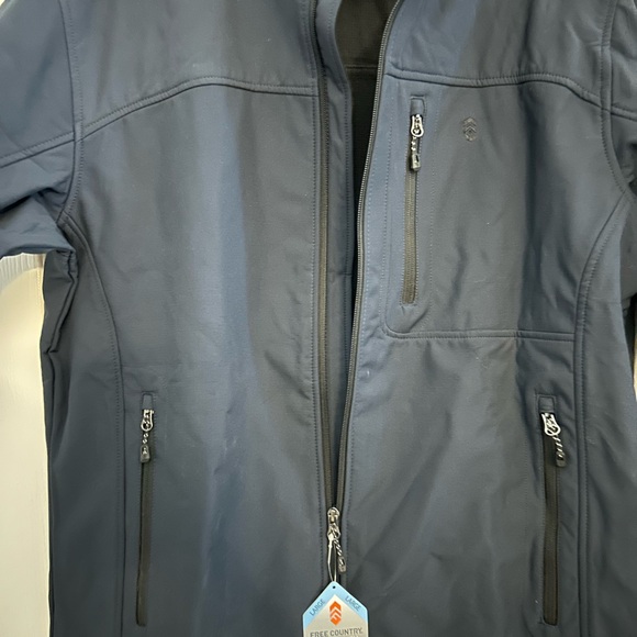 Free Country Softshell Jacket - Picture 4 of 5